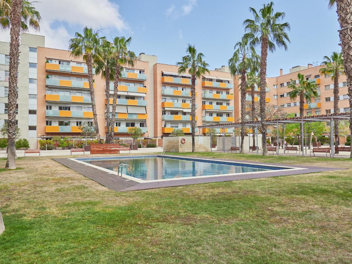 Vila Olimpica Pool Suites Barcelona Exterior photo