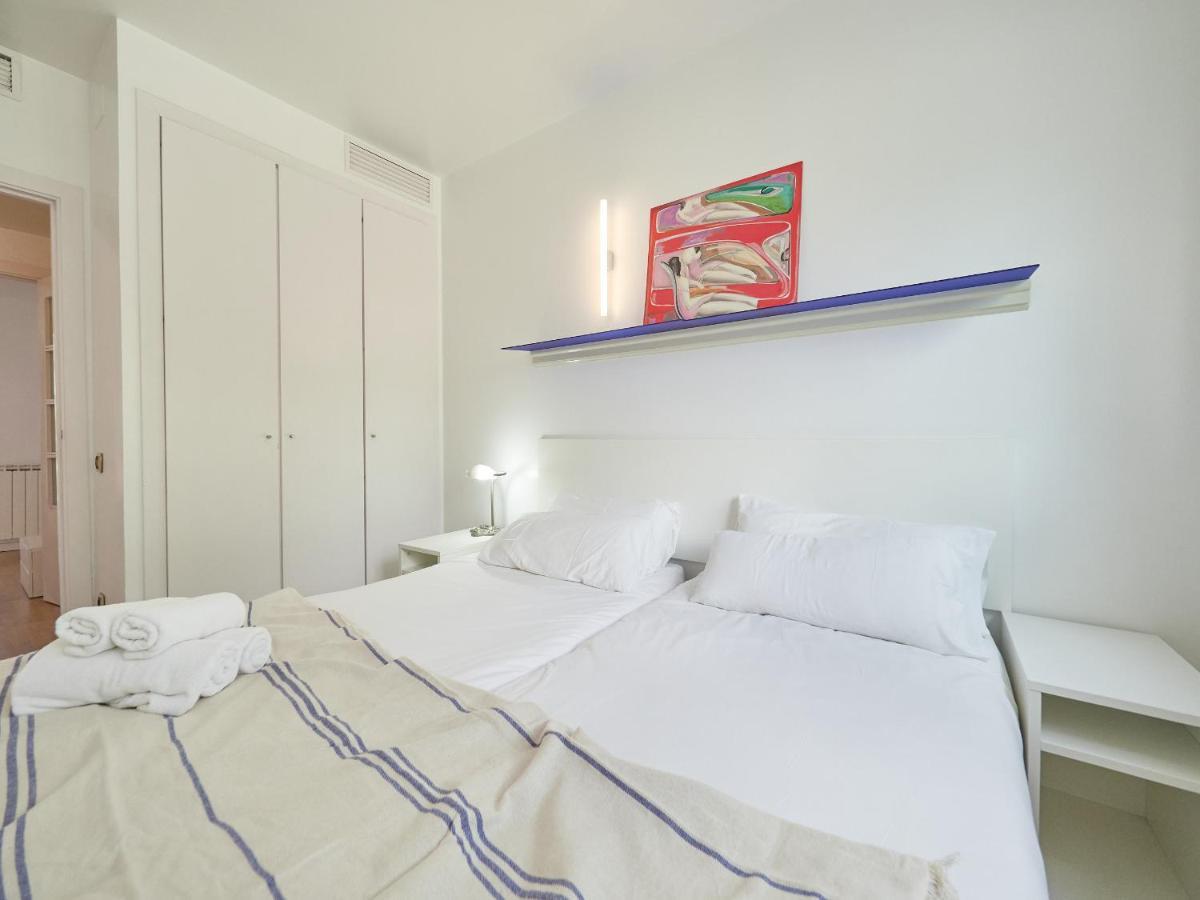 Vila Olimpica Pool Suites Barcelona Exterior photo