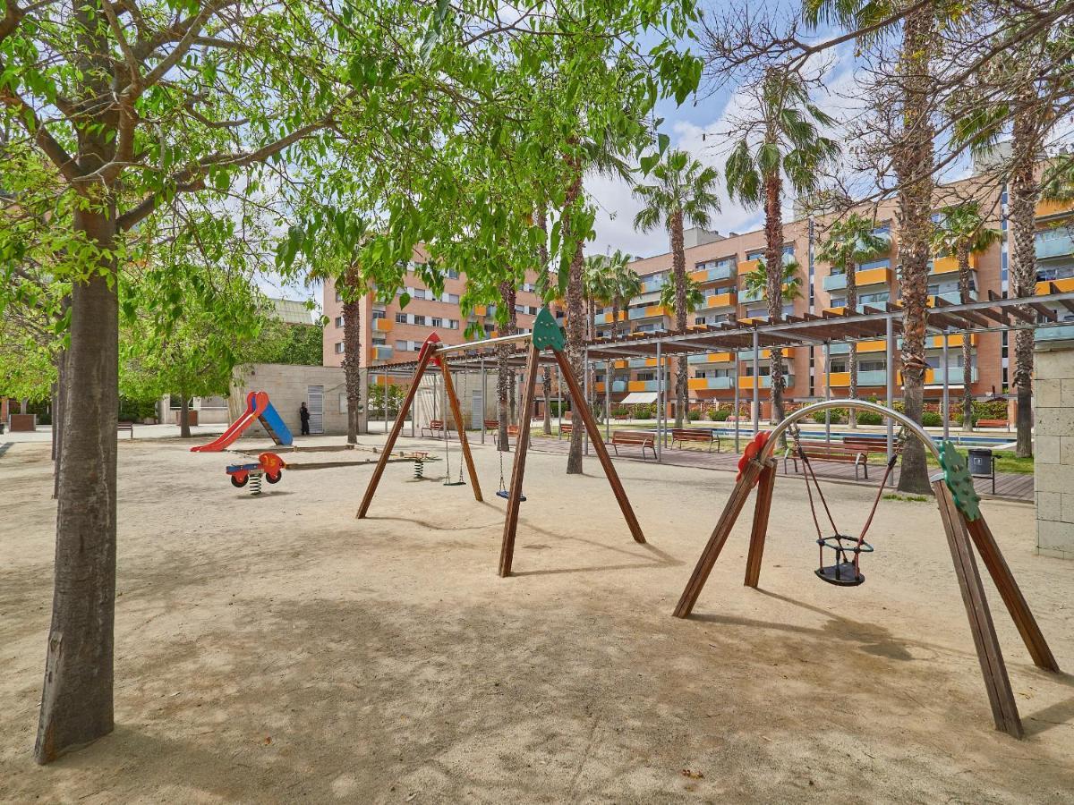 Vila Olimpica Pool Suites Barcelona Exterior photo