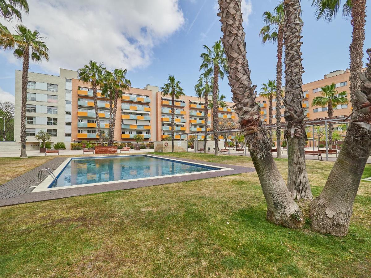 Vila Olimpica Pool Suites Barcelona Exterior photo